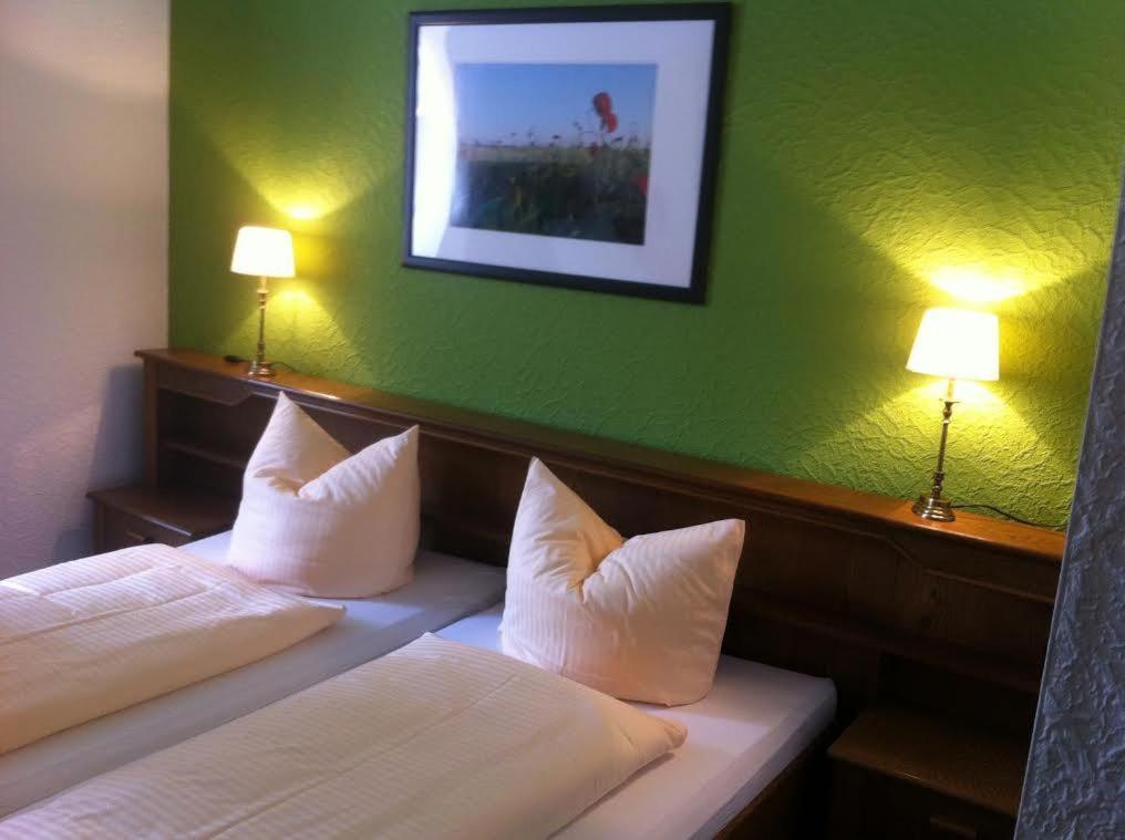 Hotel Garni Am Thueringer Klosstheater Friedrichroda Chambre photo